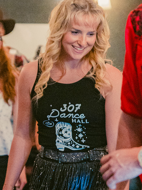 Renee, assistant dancer